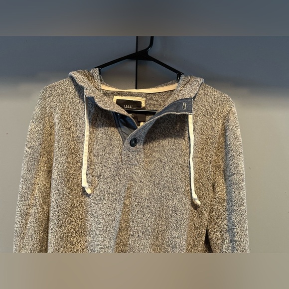 H&M - Gray Knit Hooded Sweater Relaxed Fit (Size M) - Picture 4 of 12